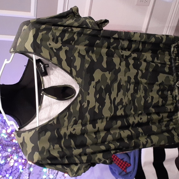 NWT Lea & Viola Green Camo Romper - Picture 2 of 13